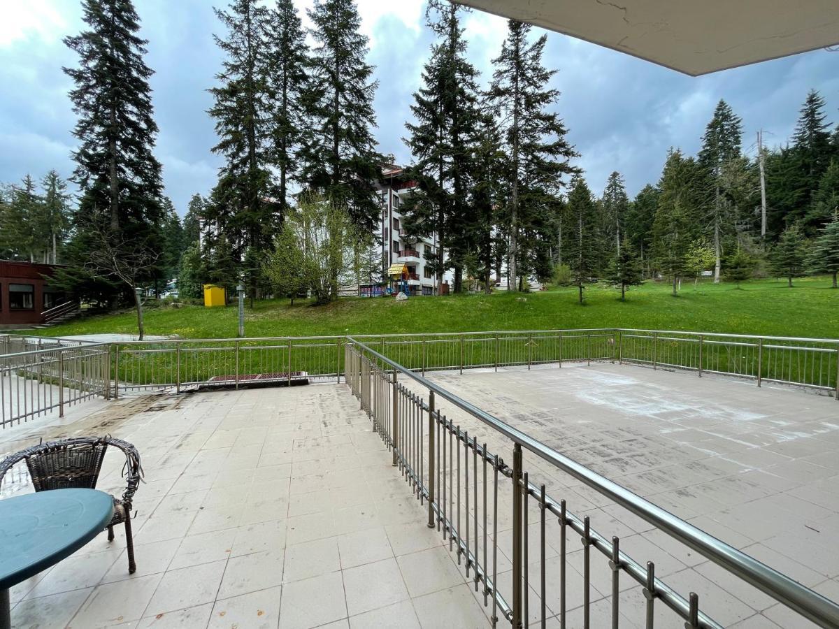 בורובץ Persey Flora Apartments מראה חיצוני תמונה