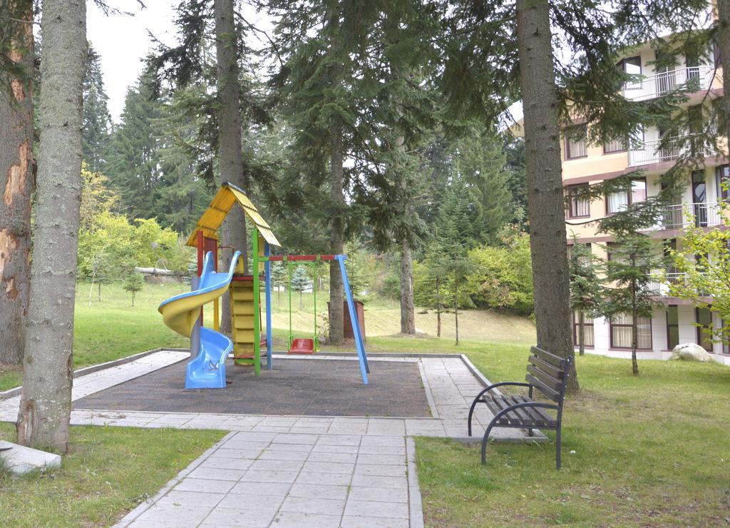 בורובץ Persey Flora Apartments מראה חיצוני תמונה