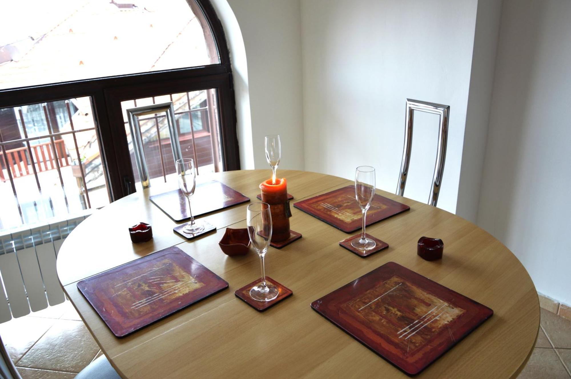 בורובץ Persey Flora Apartments מראה חיצוני תמונה