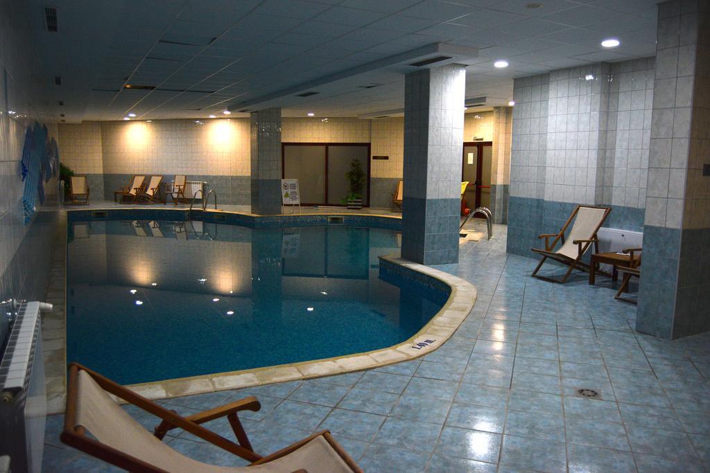 בורובץ Persey Flora Apartments מראה חיצוני תמונה