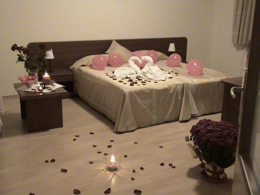 בורובץ Persey Flora Apartments מראה חיצוני תמונה
